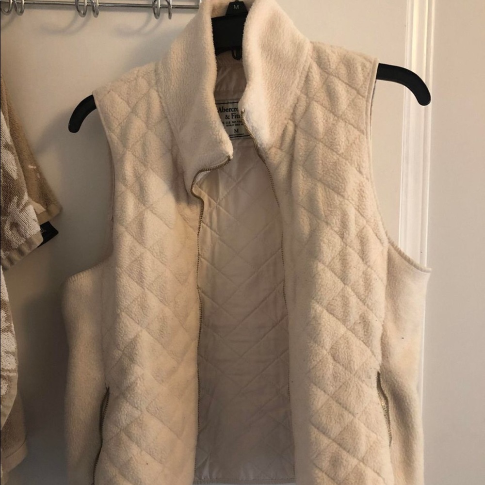 Super cute Abercrombie and Fitch vest